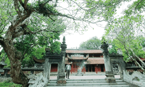 Quần thể di tích đền Sóc: Sự tích đầy huyền thoại