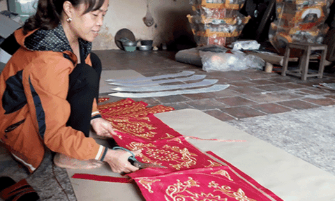 Làng nghề thêu Đông Cứu: Phục dựng lại nghề xưa