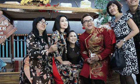 Làm sân khấu "tử tế": Cần “bàn tay” nâng đỡ 