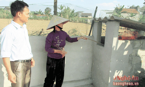 Bí thư chi bộ vận động dân xây dựng 100 hố rác thải tại gia