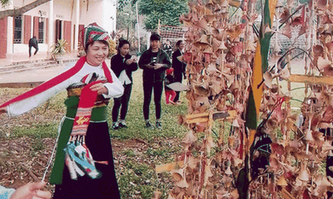 Đánh thức lễ hội dân gian Mường ở làng Lú Khoen