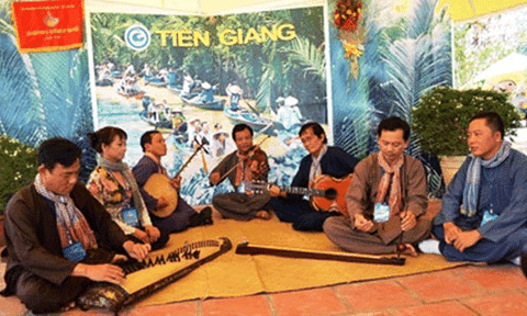Tiền Giang: Phát triển sân chơi đờn ca 