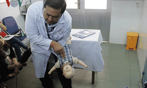 Bé trai 5 tuổi bị tử vong do hóc rau câu