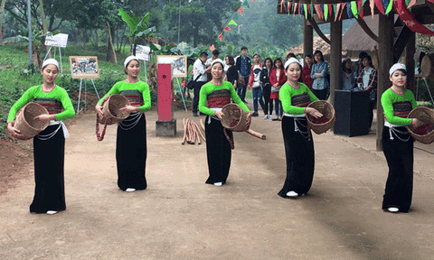 Múa xòe – vũ điệu đặc sắc của đồng bào Thái