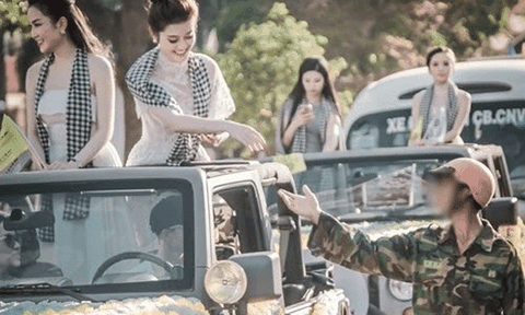 Á hậu Huyền My nắm tay kẻ chuyên sàm sỡ phụ nữ tại sự kiện?