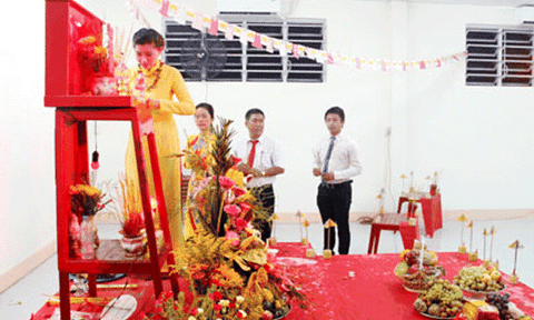 Ngẫm chuyện “hột cơm Tổ nghiệp”