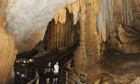 Cẩn trọng trong quảng bá, khai thác di sản