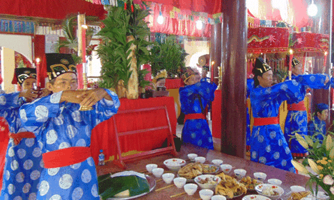 Trống mõ Kỳ yên vang vọng mặt sông Vàm