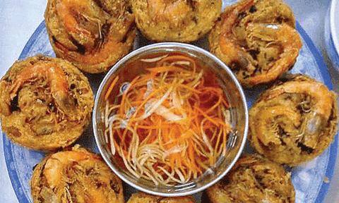 Thơm lừng bánh cống Cà Mau