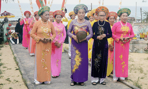 Đặc sắc lễ hội cầu ngư ở Đức Trạch