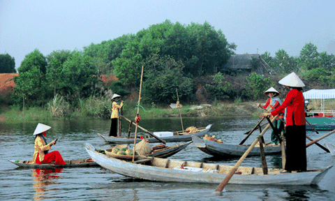 Xuồng ba lá văn hoá sông nước Nam Bộ 