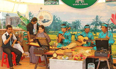 Du lịch cộng đồng và "phím đờn, câu hát"