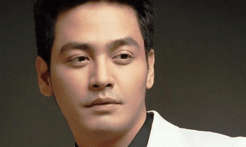 MC Phan Anh giúp đỡ người gặp tai nạn trên đường và truyền tải thông điệp ý nghĩa 