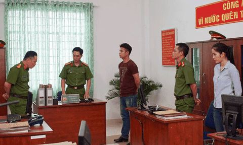 Khởi chiếu “siêu” phim hình sự Hồ sơ lửa 