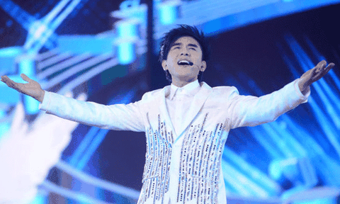 Đan Trường: Từ cậu bé bán bánh mì đến ca sĩ hàng đầu Việt Nam