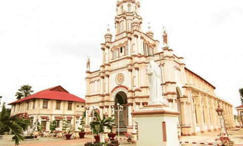 Độc đáo kiến trúc nhà thờ Cù Lao Giêng