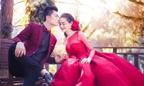 Đám cưới của Lâm Khánh Chi sẽ có 15 phù dâu chuyển giới