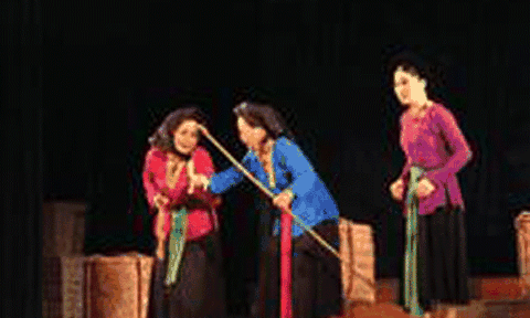 Người nối nghiệp chèo vẫn mãi là nỗi âu lo 