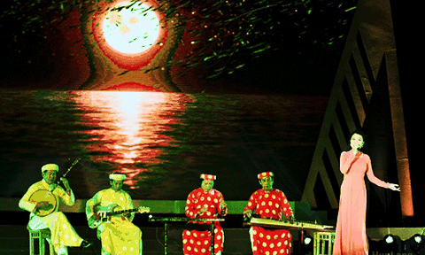  Đờn ca tài tử Nam bộ – Báu vật đất Phương Nam 