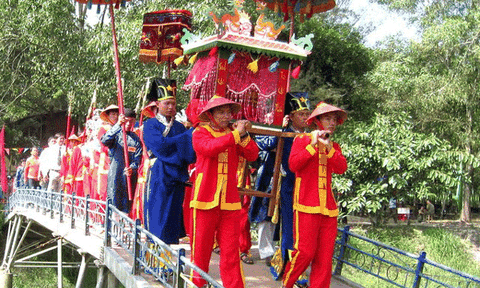 Tân Biên: Khai hội kỳ yên đền thờ quan lớn Trà Vong năm 2017