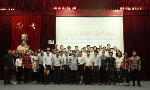 Khai giảng 2 lớp Cao học tại Trường Đại học Kinh tế Nghệ An
