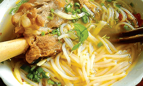 Lên Buôn Ma Thuột ăn bún chìa