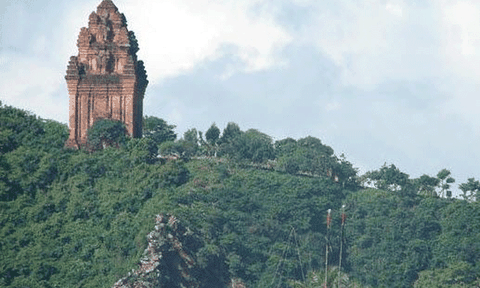 Di sản văn hóa và phát triển du lịch ở Phú Yên