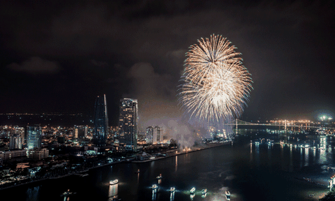 Đà Nẵng: Tưng bừng lễ hội pháo hoa quốc tế DIFF 2017