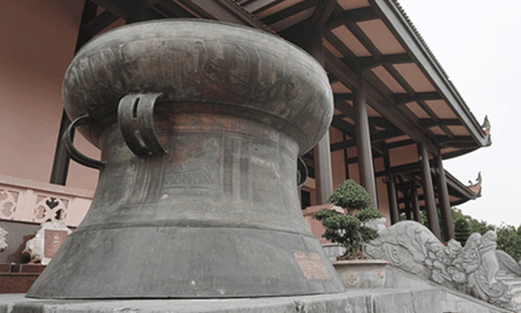 Trống đồng lớn nhất Việt Nam trưng bày ở Thanh Hóa