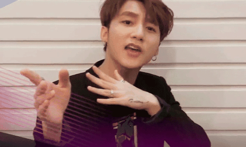 Sơn Tùng lại gây "sốt" khi nói tiếng Anh như gió