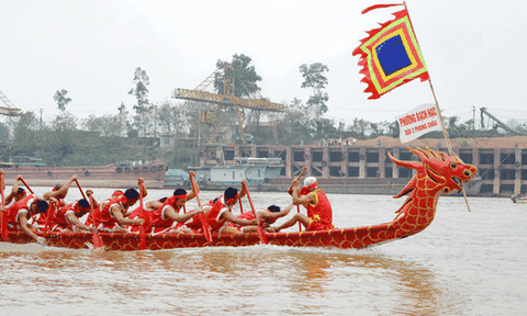 Lễ hội bơi chải độc đáo ngã ba Hạc