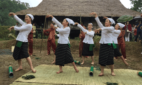 Trang phục của người Thổ