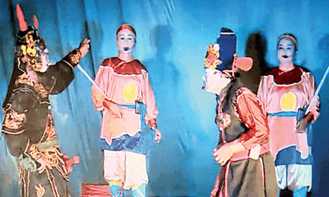 Đến Kinh Bắc xem “tuồng góp”