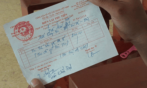 Sinh con thứ 3 phải “tự nguyện” nộp 2 triệu để có giấy khai sinh?