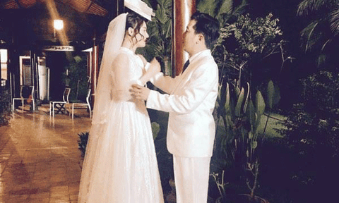 Nhã Phương khoe nhẫn, hé lộ ảnh cưới với Trường Giang