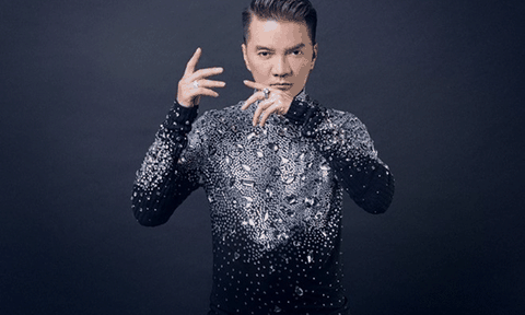 Mr Đàm ủng hộ chị bán thịt lợn bị hất dầu luyn bẩn