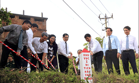 Đón nhận Bằng Xếp hạng di tích Quốc gia Hải Vân Quan