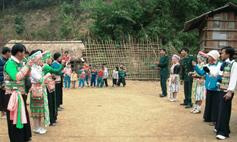 Xây dựng và phát huy thiết chế văn hóa: Cần sự đồng bộ