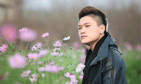 Ca sĩ Duy Khánh bị co giật nhập viện vì sốc nhiệt nắng nóng