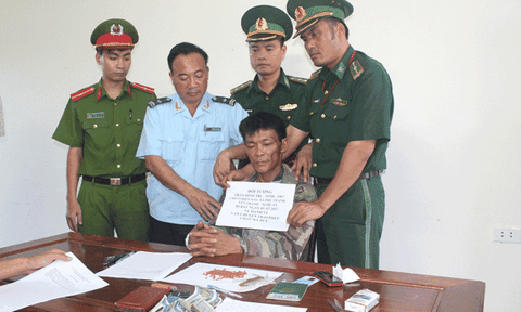Hà Tĩnh: Lực lượng Biên phòng bắt giữ 2 vụ vận chuyển 1.500 viên ma túy