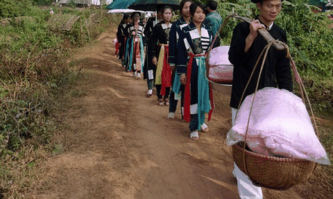 Đám cưới của người Cao Lan ở Đèo Gia