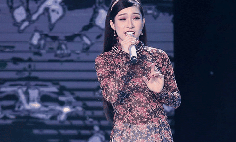 Đăng quang Thần tượng Bolero, Hellen Thủy bị chê "thảm họa"