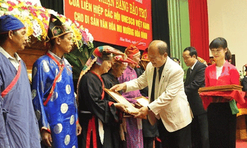 Đưa Mo Mường thành di sản văn hóa phi vật thể