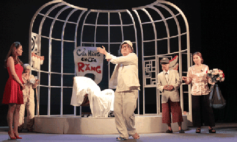 Mong lắm xem hài kịch để được cười... 