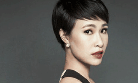 Ca sĩ Uyên Linh mất đồ trị giá hơn 100 triệu đồng tại sân bay