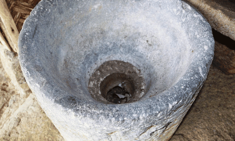 Chuyện về chiếc cối đá ở Bảo tàng Đồng Đình