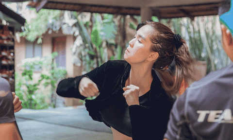 Mộng làm "đả nữ", Ngọc Trinh "đổ nước mắt" trên võ đường