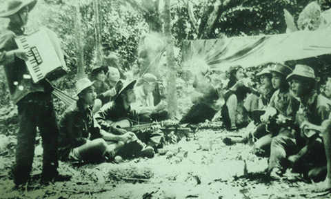 Thanh niên An Giang một thời khói lửa