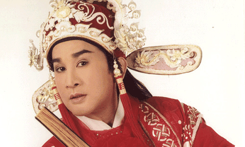 NSƯT Kim Tử Long: 'Chàng hoàng tử' hết lòng với sân khấu cải lương 