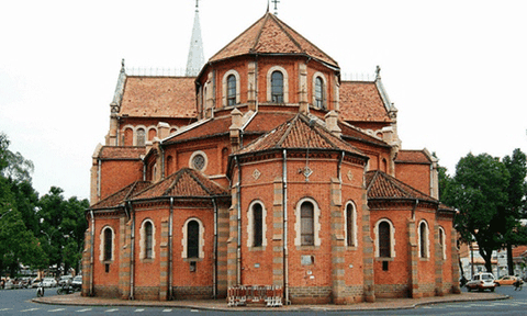 Trùng tu Nhà thờ Đức Bà TP. Hồ Chí Minh